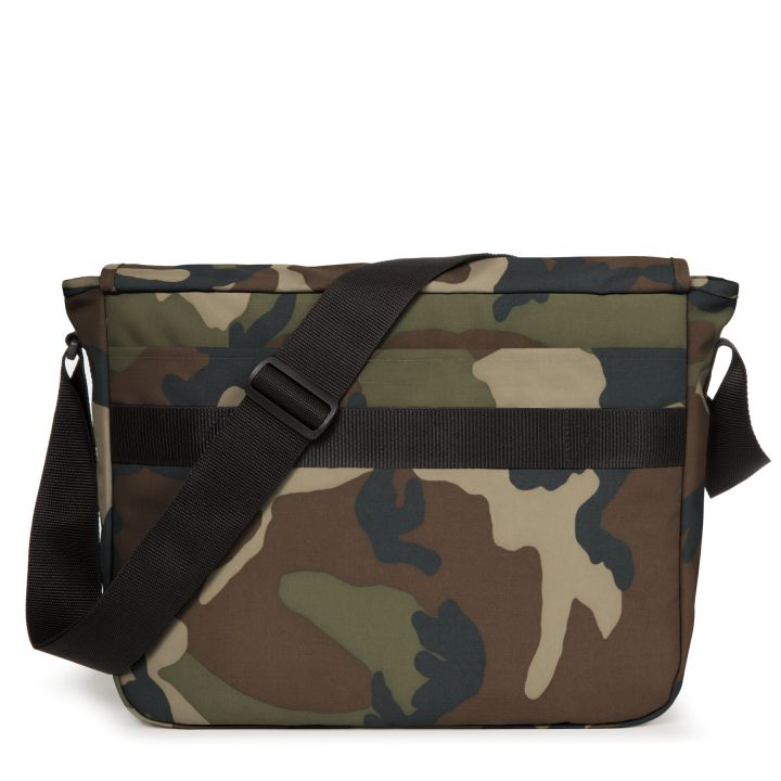 Eastpak EK26E181 DELEGATE + CAMO - bagsandluggage.no