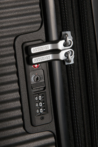 American Tourister Soundbox 69cm Exp Bass Black - bagsandluggage.no