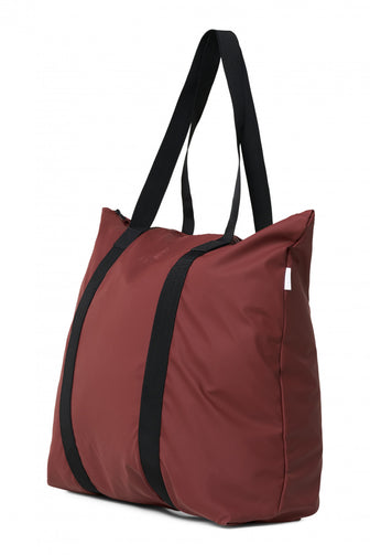 Rains 1224 Tote Bag Maroon - bagsandluggage.no