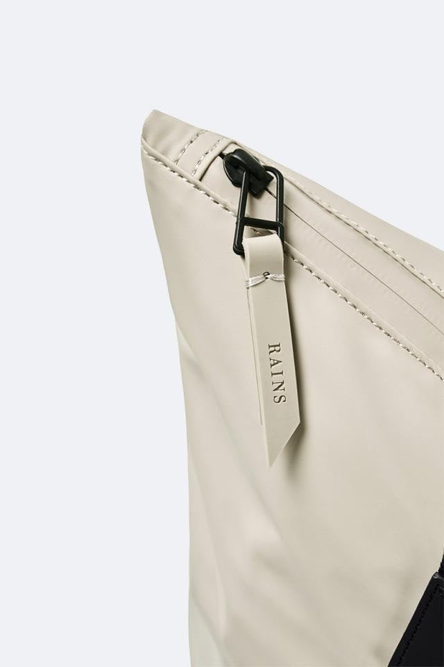 Rains Tote Bag Rush Beige - bagsandluggage.no