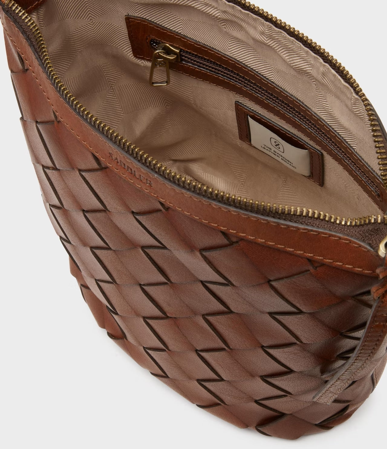 Midbrown Saddler Arima