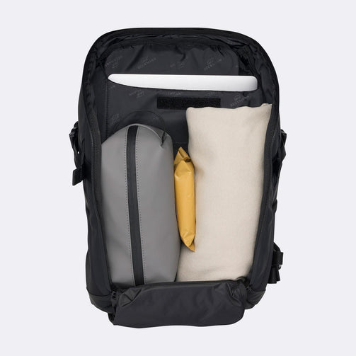 BECKMANN Street Go Black - bagsandluggage.no