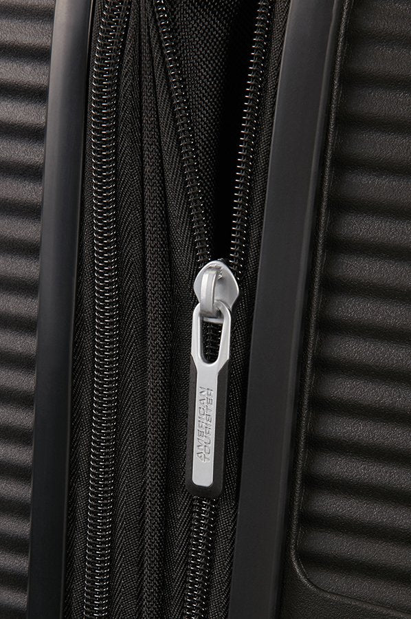 American Tourister - Soundbox Spinner Black Bass 77 cm - bagsandluggage.no