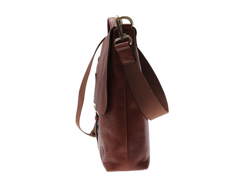 SADDLER 11136 Ålesund Midbrown - bagsandluggage.no