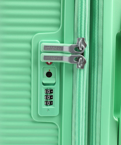 American Tourister Soundbox 77cm Exp Spring Green - bagsandluggage.no