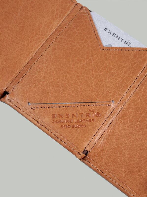 EXENTRI EX 007 WALLET SAND - bagsandluggage.no
