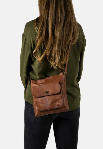 Dixie Kay Urban Walnut - bagsandluggage.no