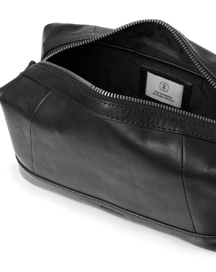 Saddler 11791-0001 Saddler Cay Toilet Black