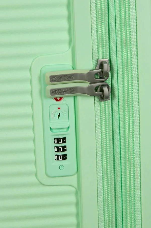 AMERICAN TOURISTER 88473-1658 SOUNDBOX SPINNER 67/24 TSA EXP PASTEL GREEN