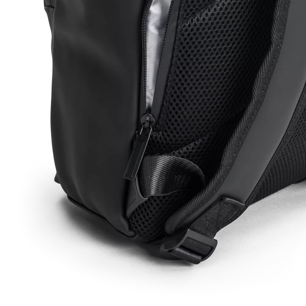 Escape 1601132-Black Backpack Bergen