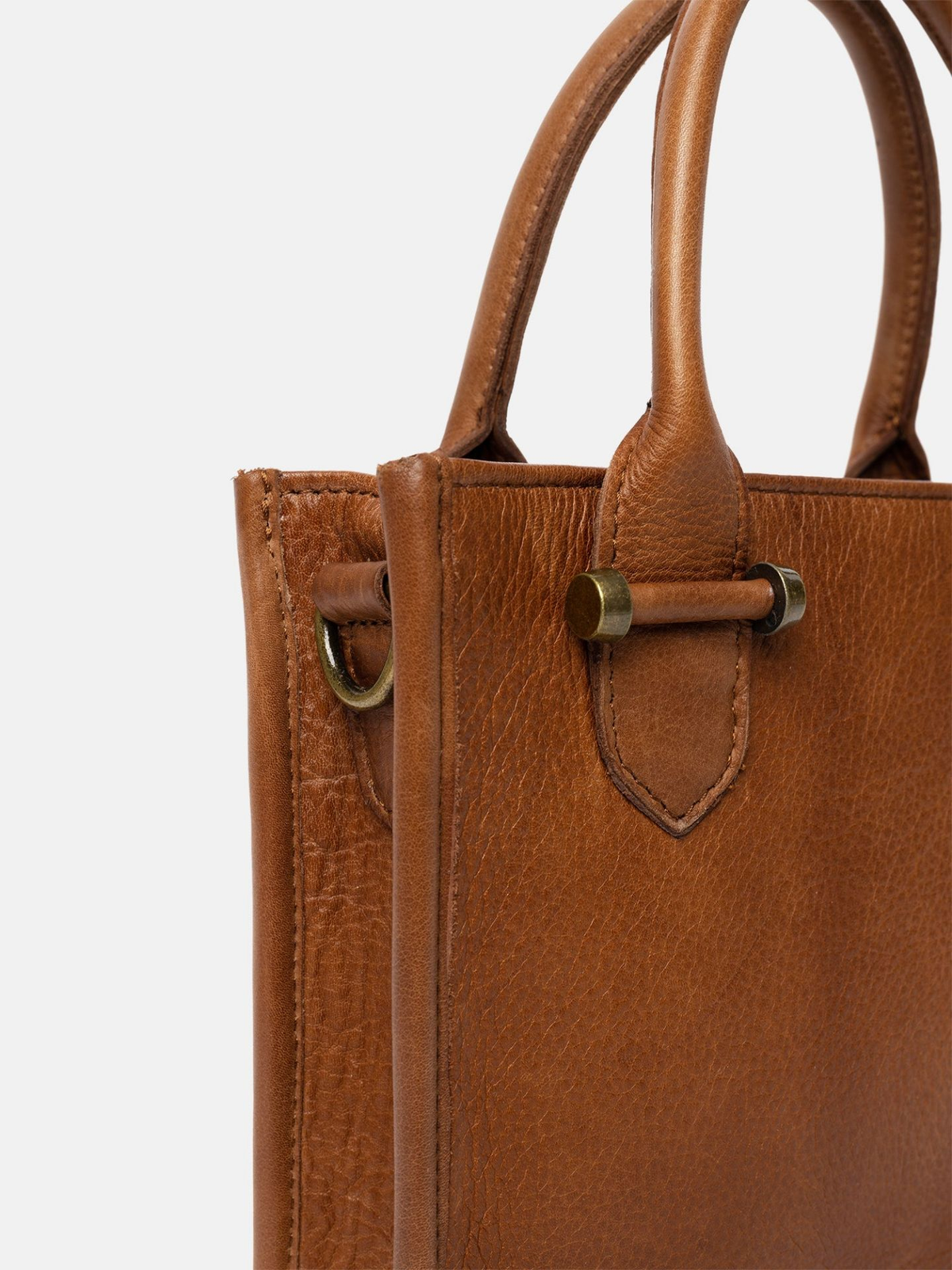 RE:DESIGNED Dina Small håndveske i skinn, Walnut