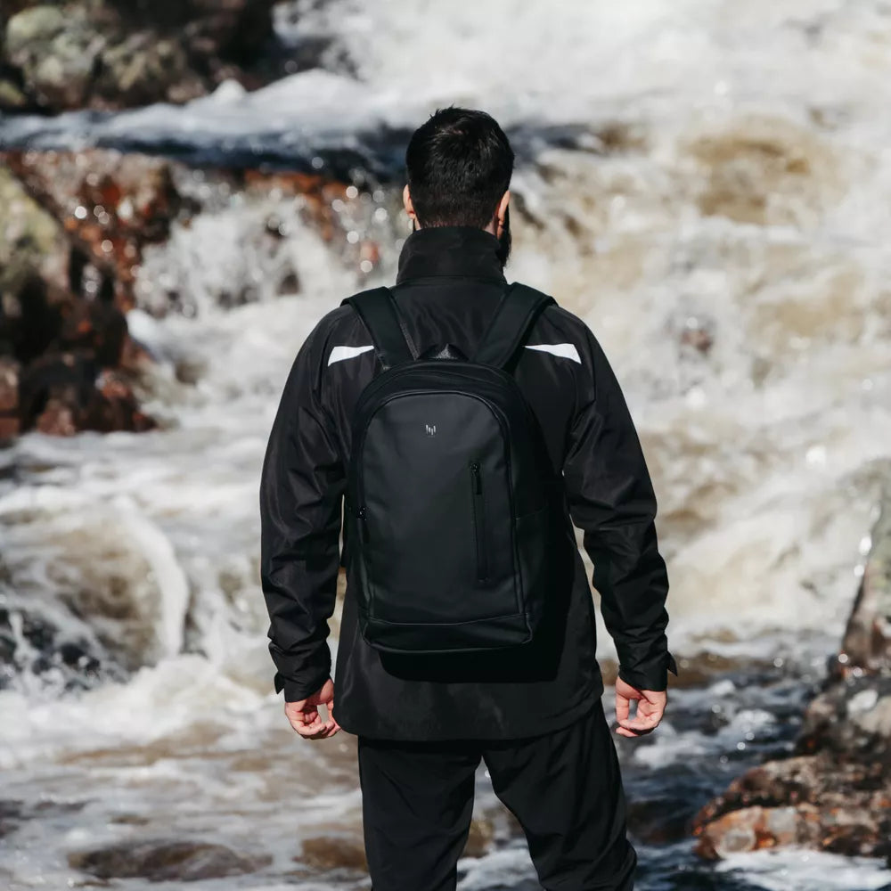 Escape 1601118-Black Backpack Bergen