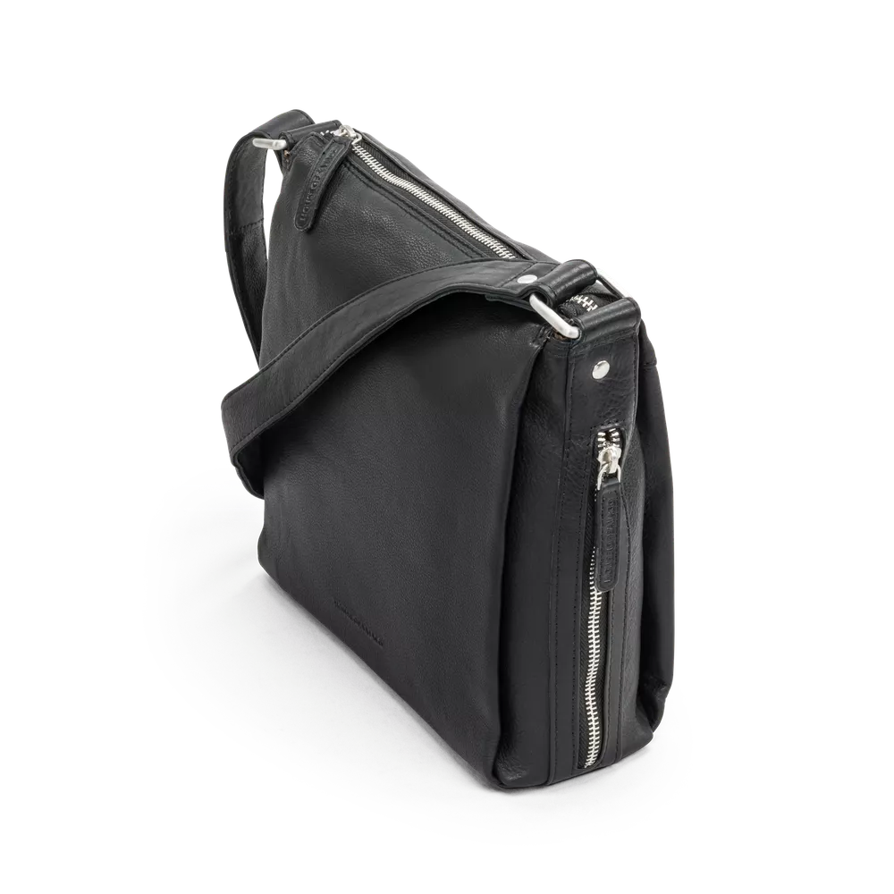 House 3060045-Black Crossover medium