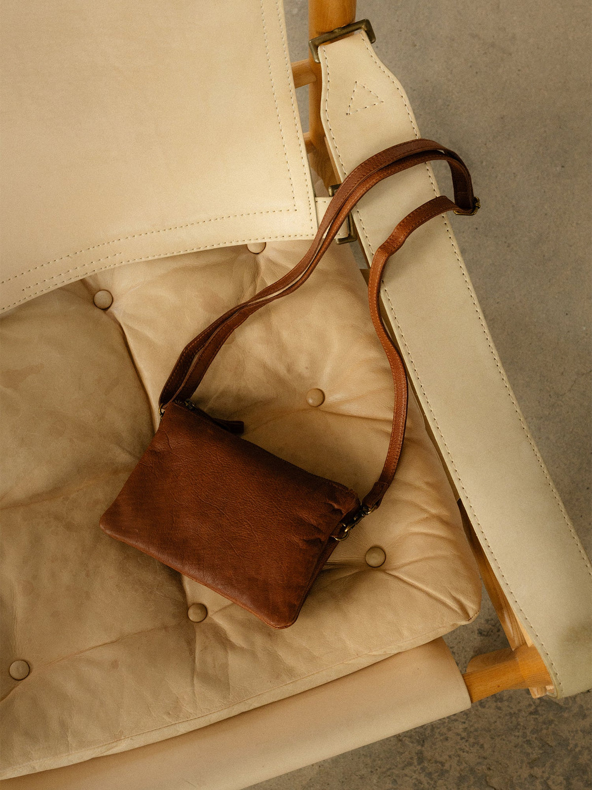 RE:DESIGNED Oslo Urban crossover i skinn, Walnut