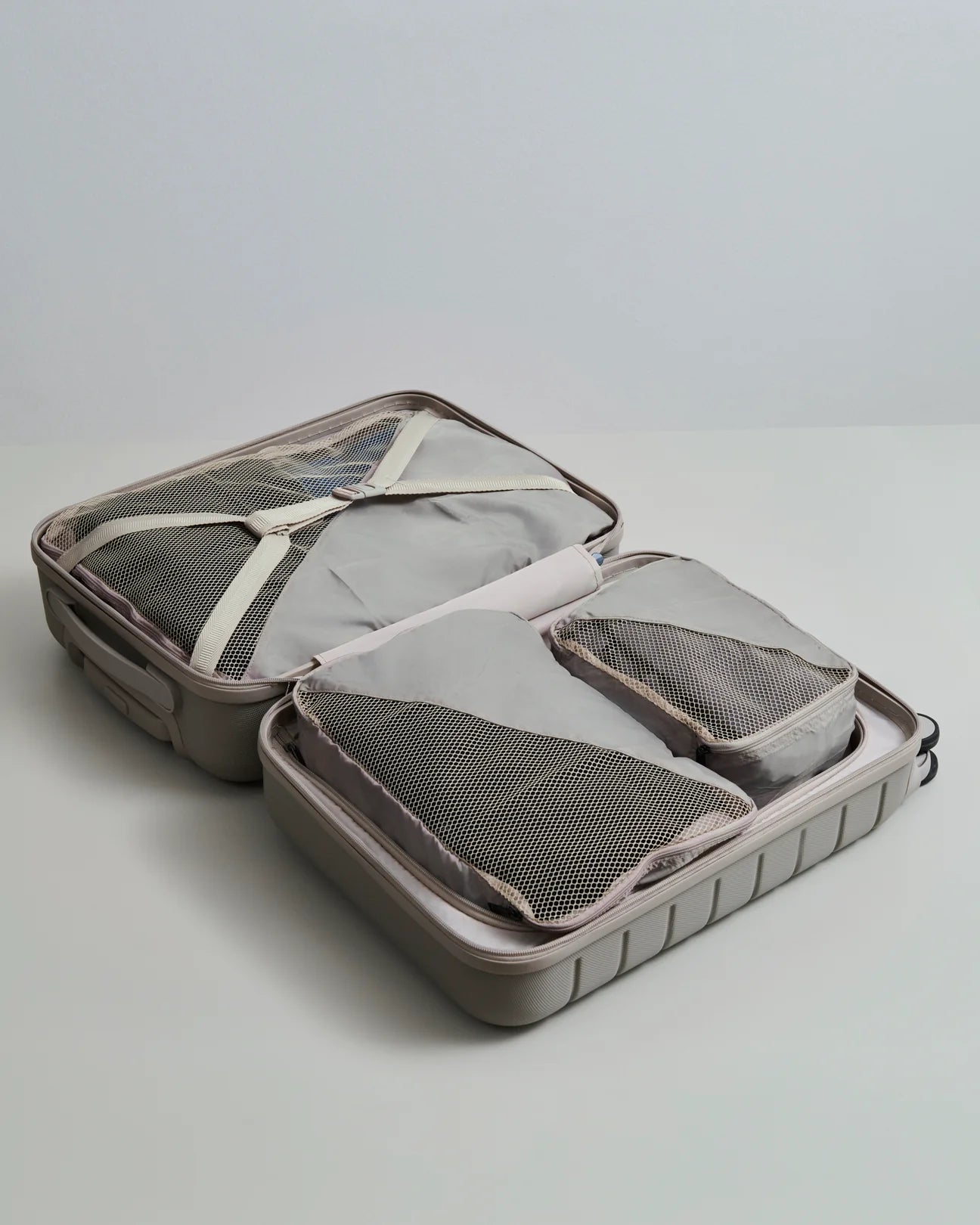 DAY ET 1000480800 Day RE-Suitcase Packing Set Moon Rock