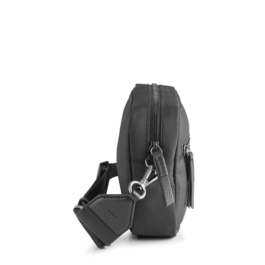 Markberg Elea Crossbody Bag Recycled Black w/Black - bagsandluggage.no