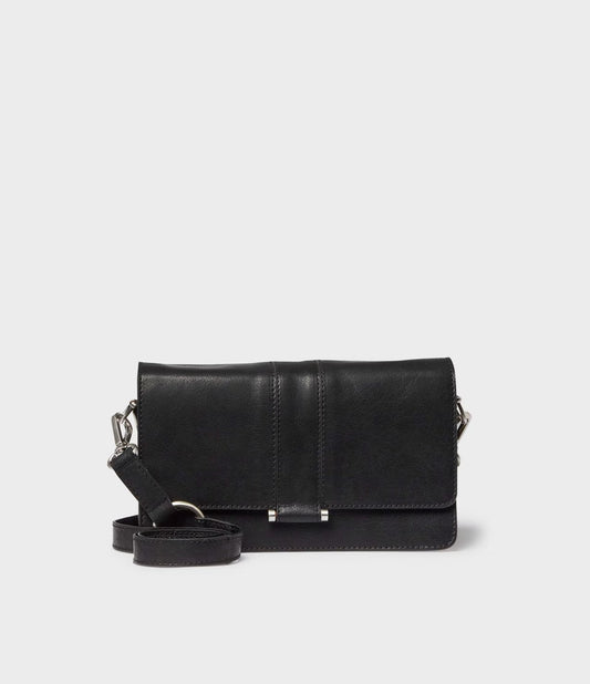 SADDLER MIRABEL FLAPBAG BLACK - bagsandluggage.no