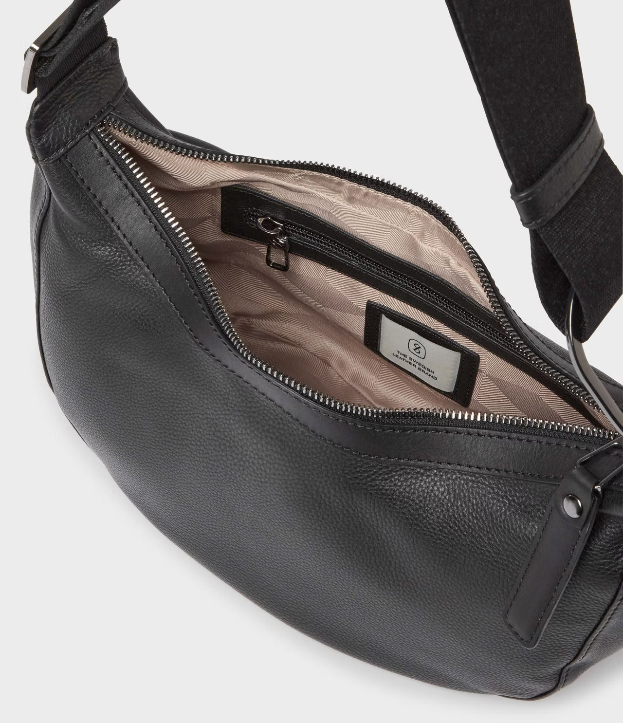 SADDLER Eloise Shoulder Bag Black - bagsandluggage.no