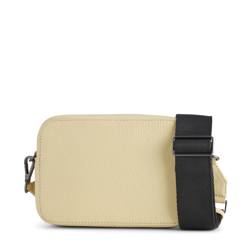 Markberg Elea Crossbody Bag Sorbet with Black - bagsandluggage.no