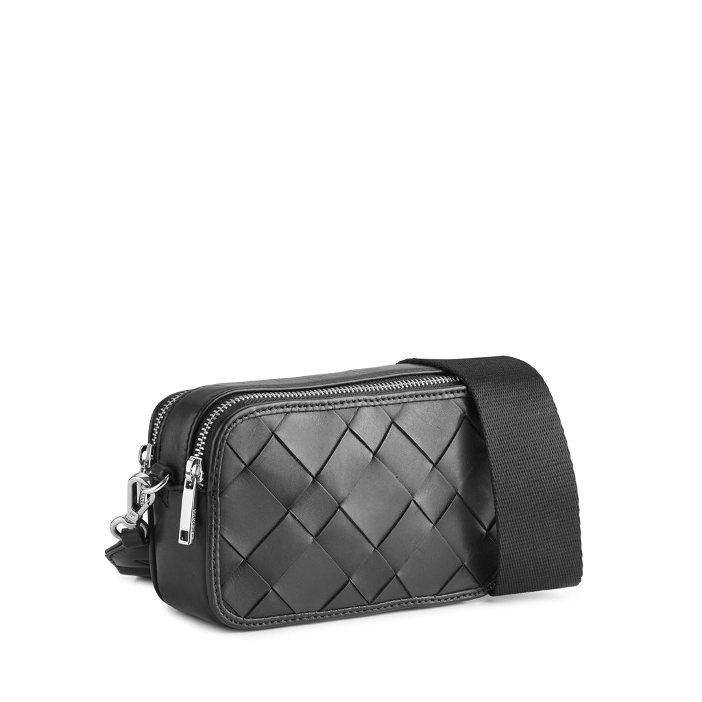 Markberg 5524ANT Ena Crossbody Bag Antique Black - bagsandluggage.no