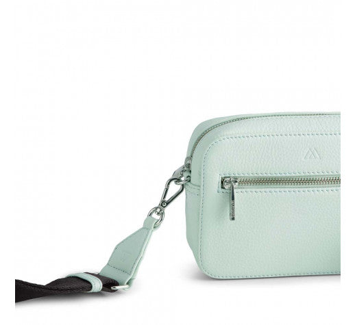 Markberg Elea Crossbody Bag Grain Mint w/Black - bagsandluggage.no