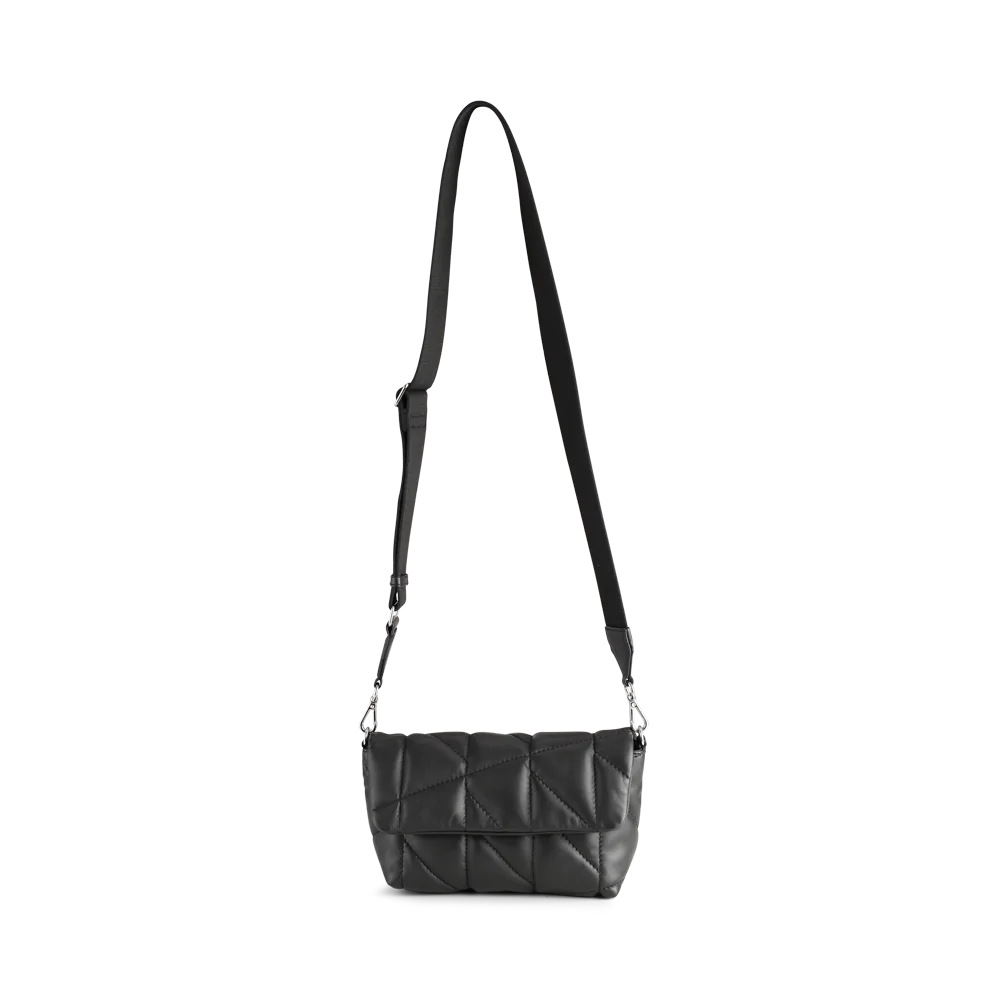 MARKBERG Mina MBG Crossbody Bag Trigon 5671STR Black w/Black - bagsandluggage.no