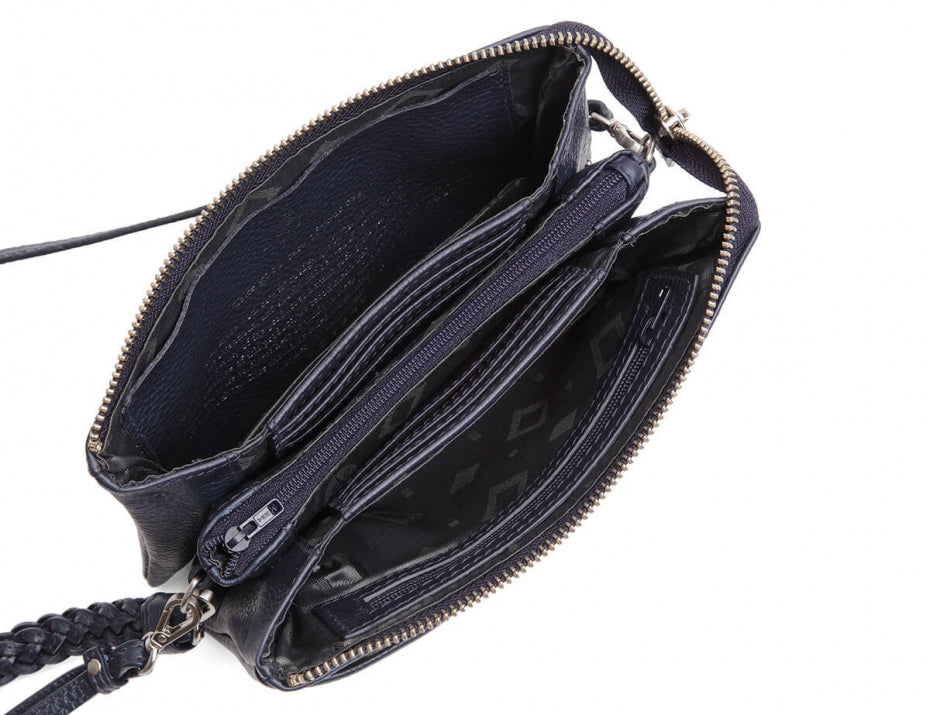 Adax 22739259 Cormorano combi clutch Nellie Navy - bagsandluggage.no