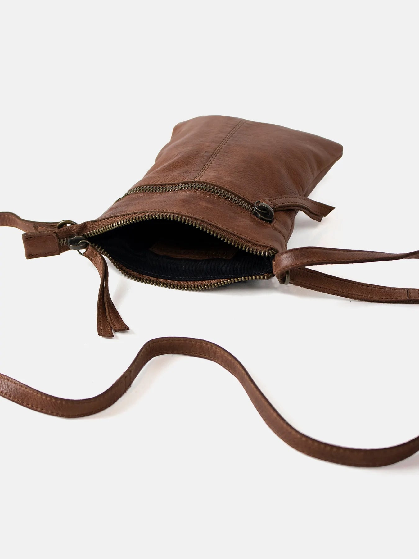 Dixie Oulu Urban Walnut - bagsandluggage.no